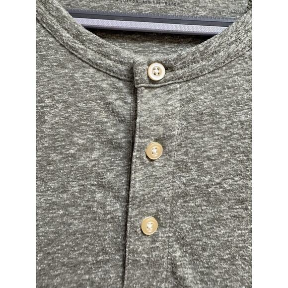 UNTUCKit Men's Henley Shirt Medium Heather Gray Green Long Sleeve Button Front - Picture 5 of 5